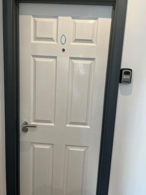Newly Refurbished Studio, Great Location 8 Studios Nottingham Zewnętrze zdjęcie