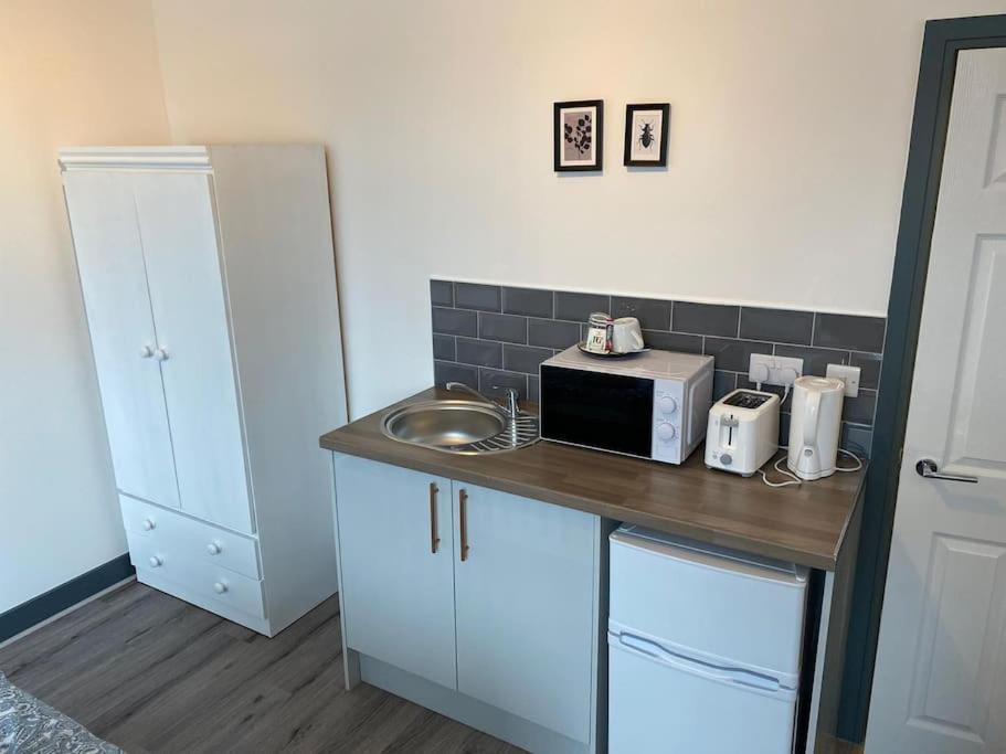 Newly Refurbished Studio, Great Location 8 Studios Nottingham Zewnętrze zdjęcie