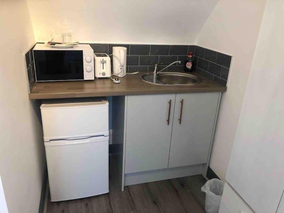 Newly Refurbished Studio, Great Location 8 Studios Nottingham Zewnętrze zdjęcie